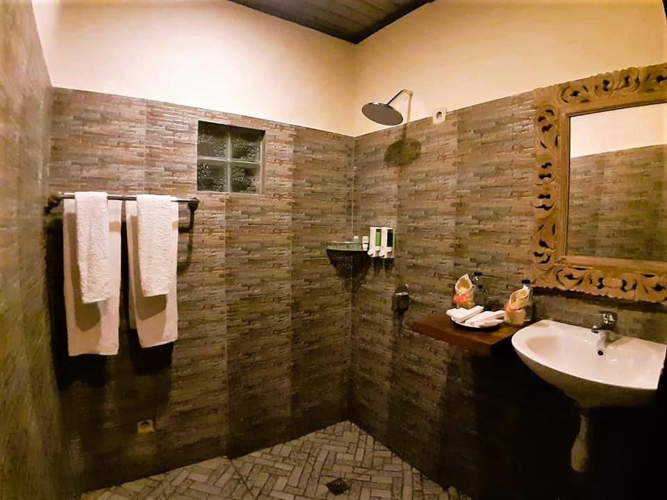 Merta House Jasan Village テガララン エクステリア 写真
